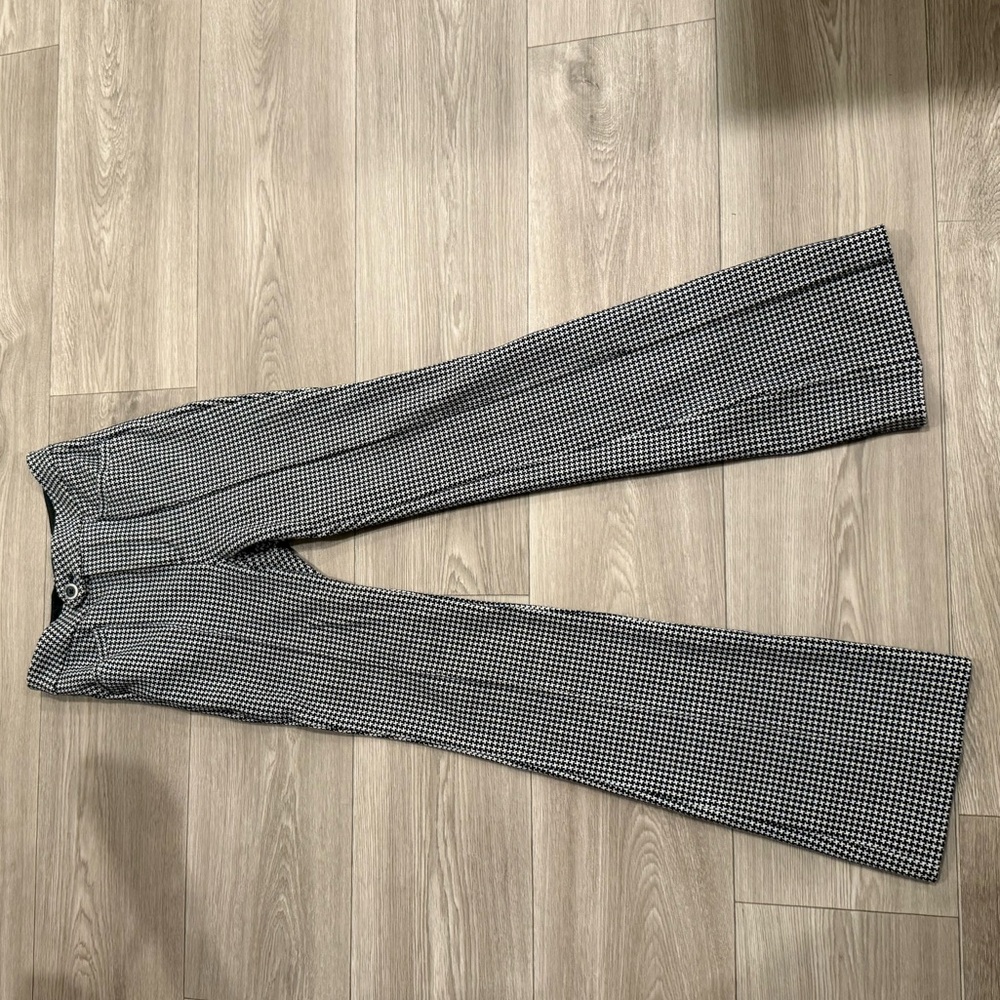 Anthropologie The Essential bootcut Trouser Houndstooth Pants. Size 0. - Picture 2 of 8